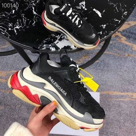 tenis balenciaga triple s replica